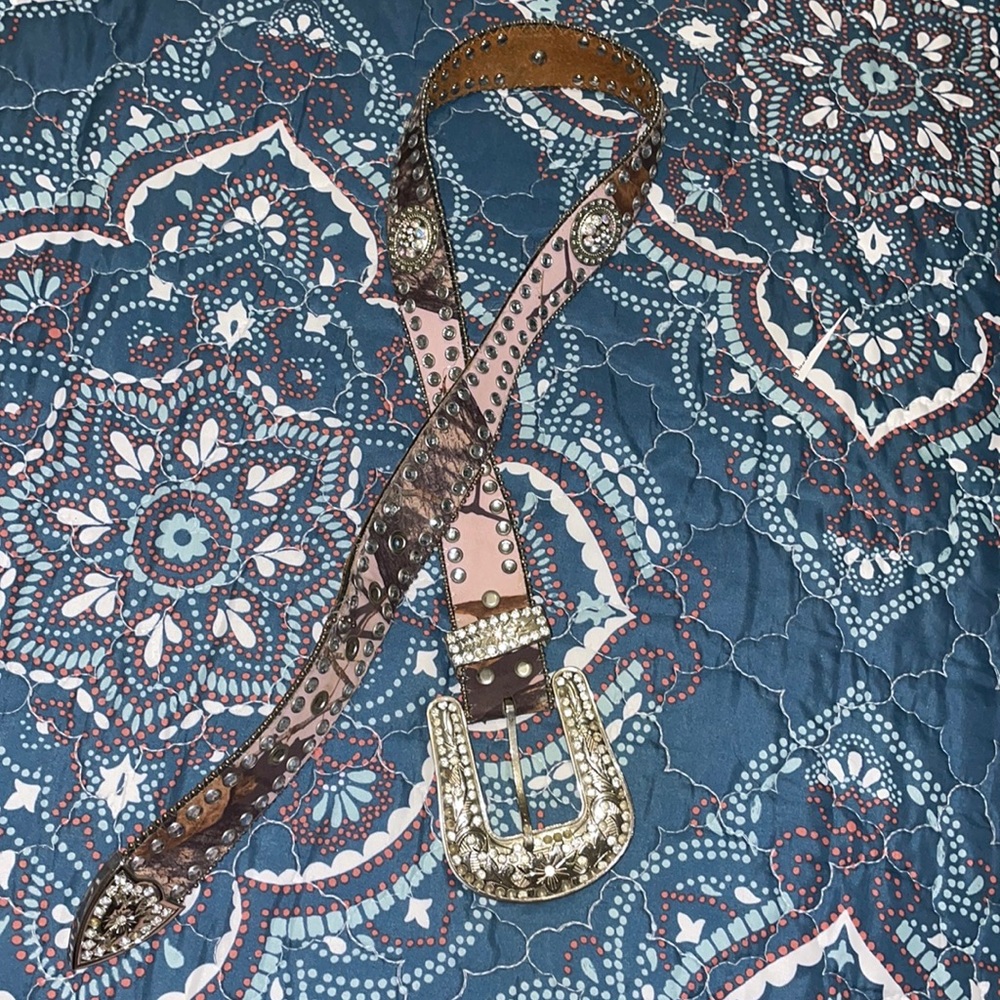 Cowgirl belt